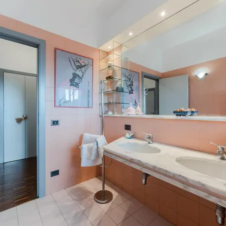 Apartamento Guesthost - La Rocca Between Sea And Center