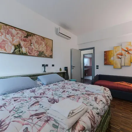 La Rocca Between Sea And Center Apartment Pesaro