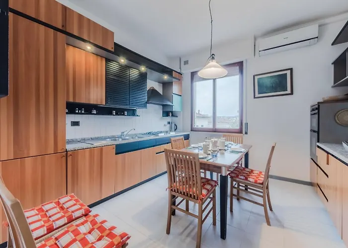 Apartman La Rocca Between Sea And Center *